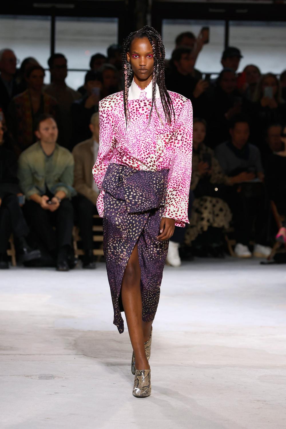 Dries Van Noten Spring 2025 [Paris] Creative Direction: Design Studio; Photo: NOWFASHION.com