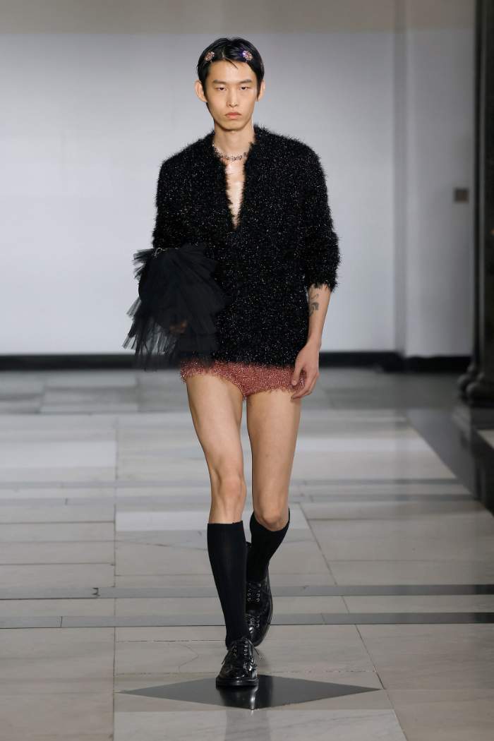 Simone Rocha Spring 2025 Look 12; Photo: Nowfashion.com