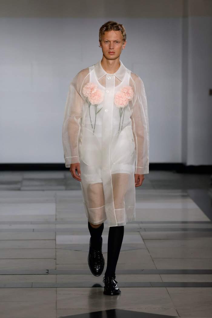 Simone Rocha Spring 2025 Look 20; Photo: Nowfashion.com