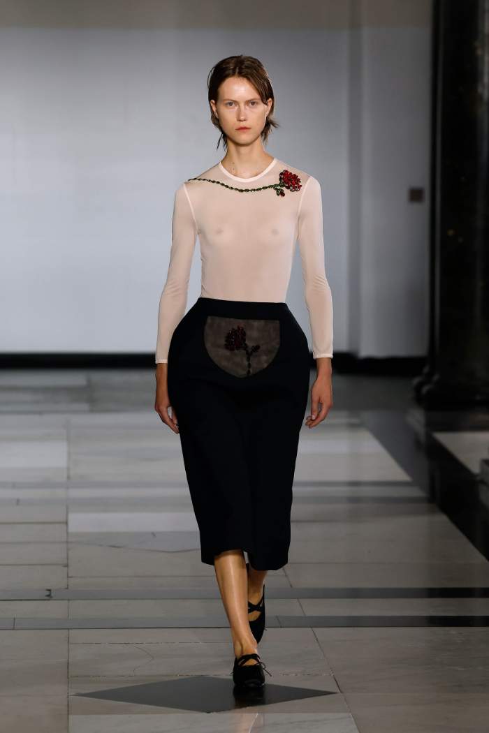 Simone Rocha Spring 2025 Look 28; Photo: Nowfashion.com