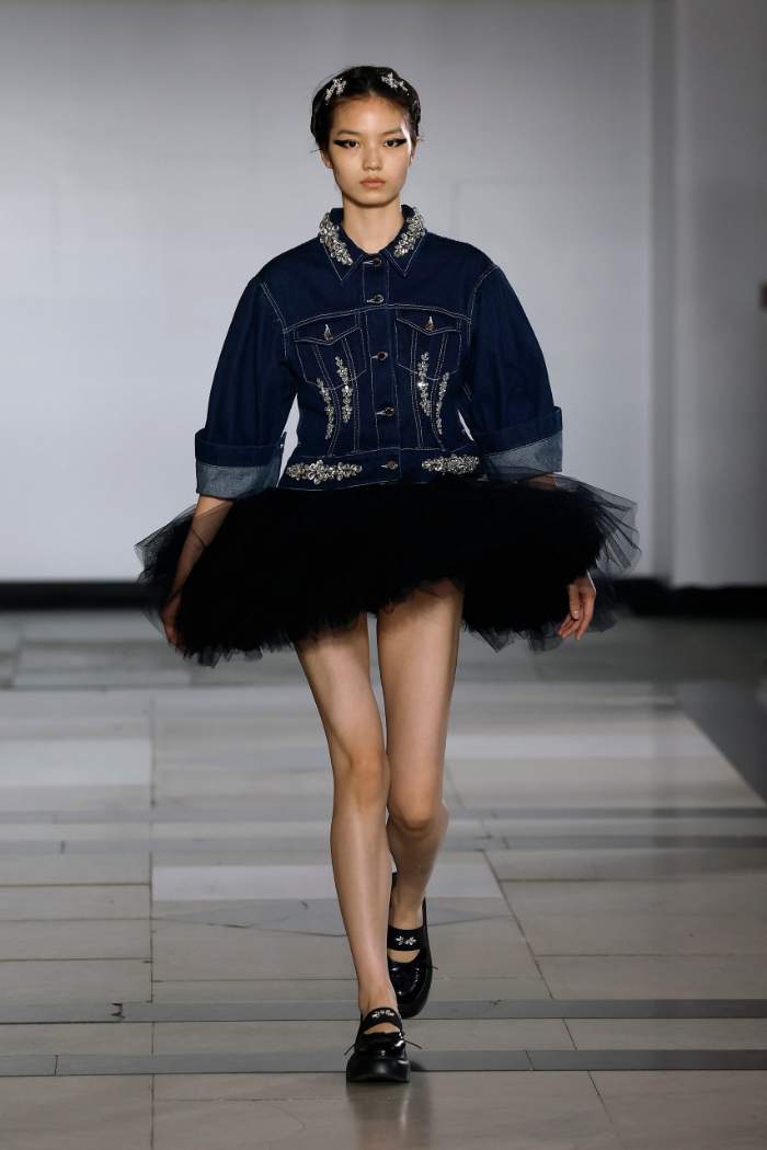 Simone Rocha Spring 2025 Look 32; Photo: Nowfashion.com