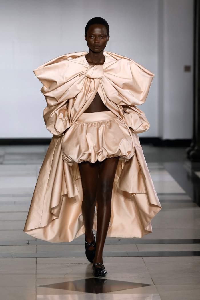 Simone Rocha Spring 2025 Look 51; Photo: Nowfashion.com