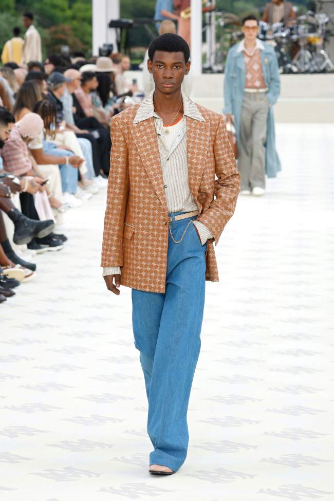 Amiri Spring 2025 Menswear Look 18; Photo: Nowfashion.com