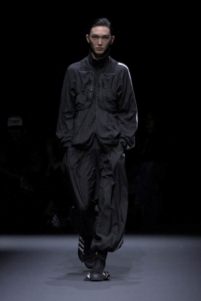 Y-3 Spring 2025 Menswear Look 4; Photo: NOWFASHION.com