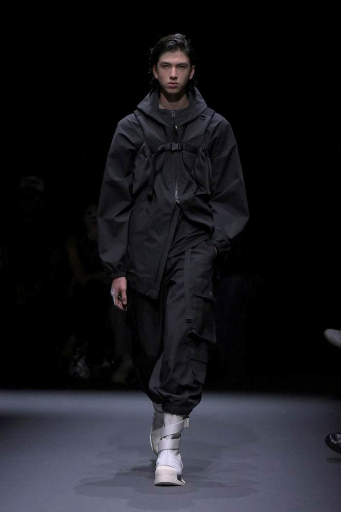 Y-3 Spring 2025 Menswear Look 12; Photo: NOWFASHION.com