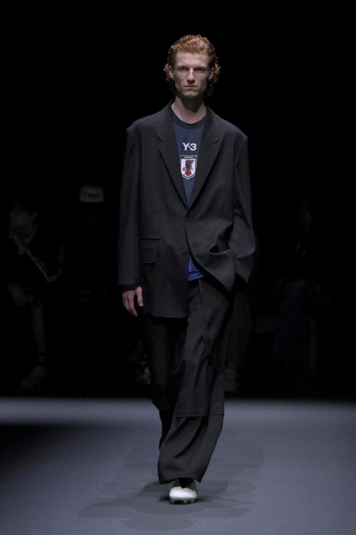 Y-3 Spring 2025 Menswear Look 20; Photo: NOWFASHION.com
