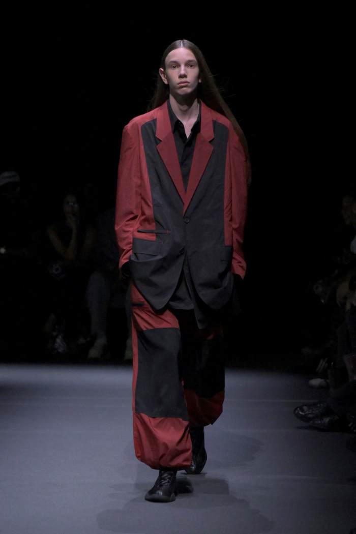 Y-3 Spring 2025 Menswear Look 40; Photo: NOWFASHION.com