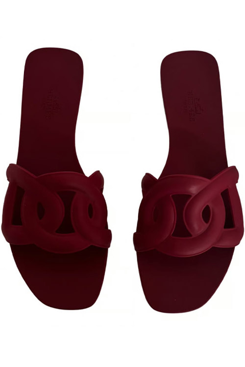 Preowned Hermès Aloha Sandals in Burgundy Rubber Size EU36