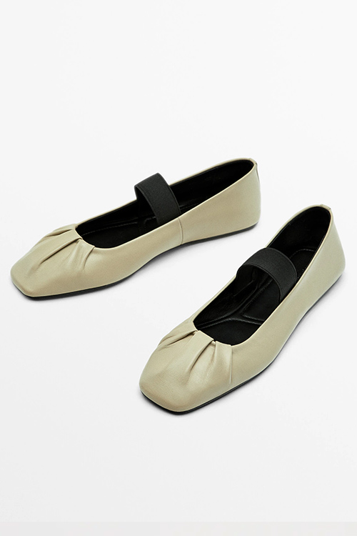 Massimo Dutti Gathered Stretch Ballet Flats in Blush Beige Leather