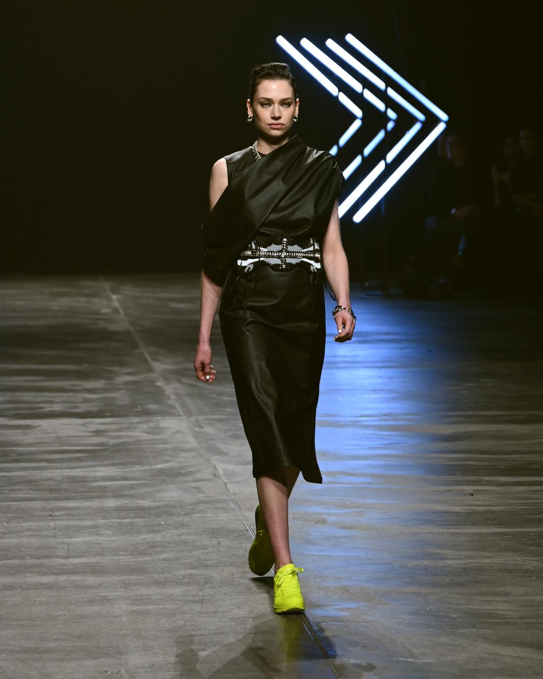 Rebekka Ruétz Fall 2024 at Berlin Fashion Week Look 3; Runway Photography: The Fashion Fold