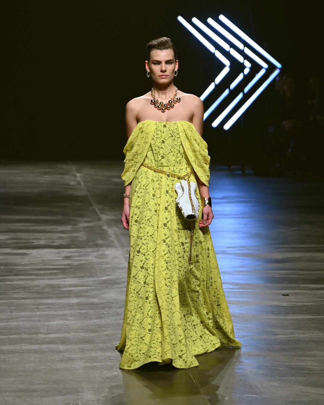 Rebekka Ruétz Fall 2024 at Berlin Fashion Week Look 20; Runway Photography: The Fashion Fold
