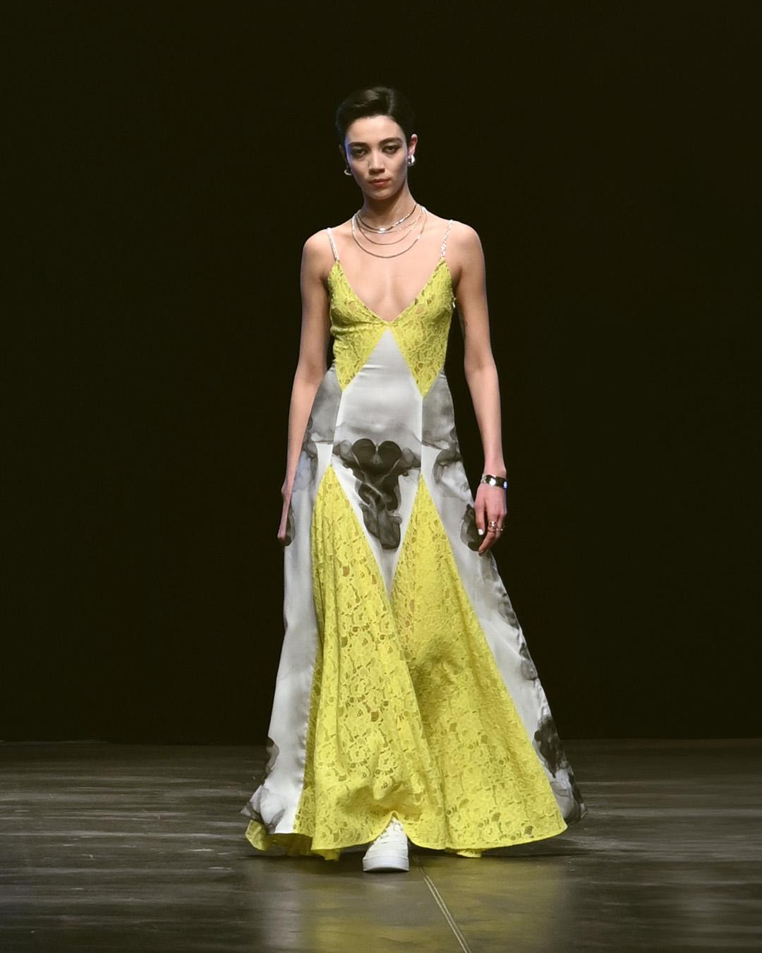 Rebekka Ruétz Fall 2024 at Berlin Fashion Week Look 14; Runway Photography: The Fashion Fold