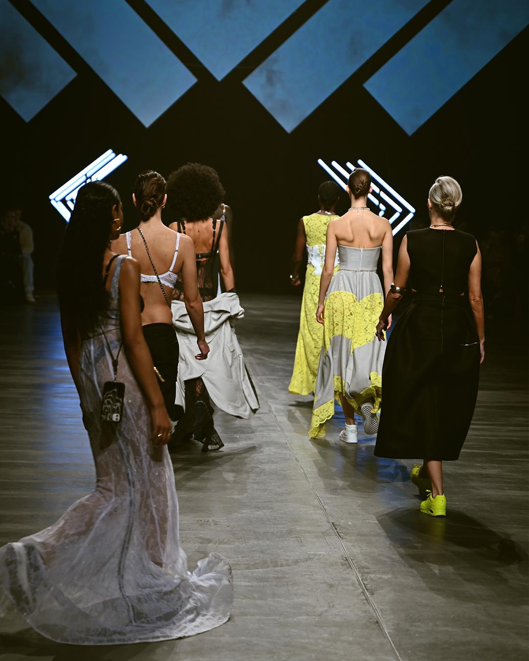 Rebekka Ruétz Fall 2024 at Berlin Fashion Week Final Walk; Runway Photography: The Fashion Fold