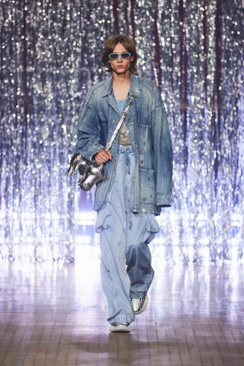 Maison Mihara Yasuhiro SS2025 Menswear Look 19