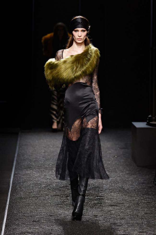 Nina Ricci Fall 2025; Photo: NowFashion.com