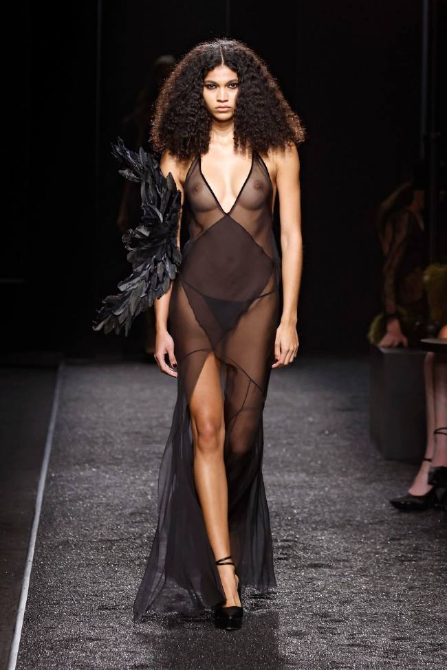 Nina Ricci Fall 2025; Photo: NowFashion.com