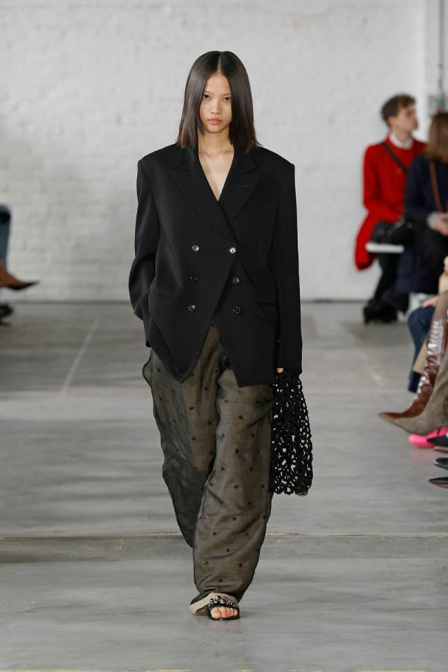 Niccolò Pasqualetti Spring 2025; Photo: NowFashion.com