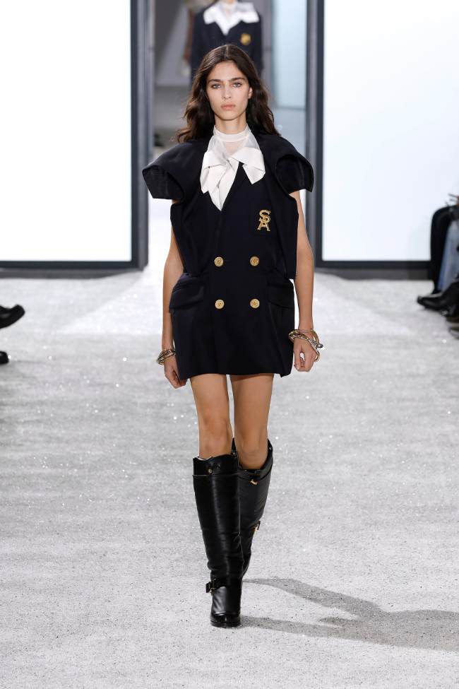 Sacai Spring 2025; Photo: NowFashion.com