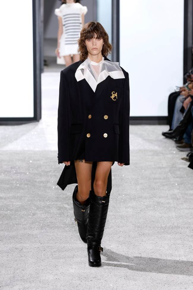 Sacai Spring 2025; Photo: NowFashion.com