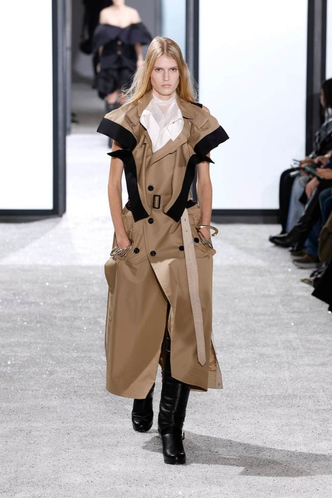 Sacai Spring 2025; Photo: NowFashion.com