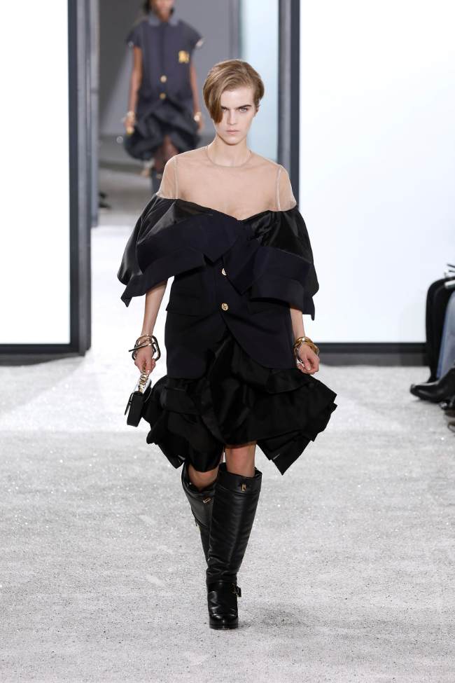 Sacai Spring 2025; Photo: NowFashion.com