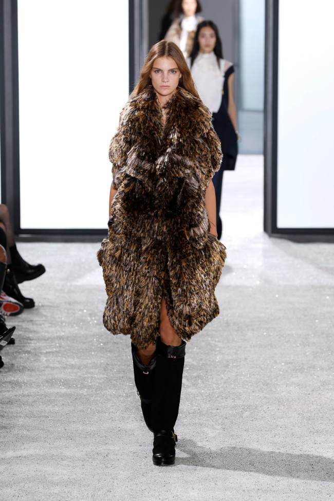 Sacai Spring 2025; Photo: NowFashion.com