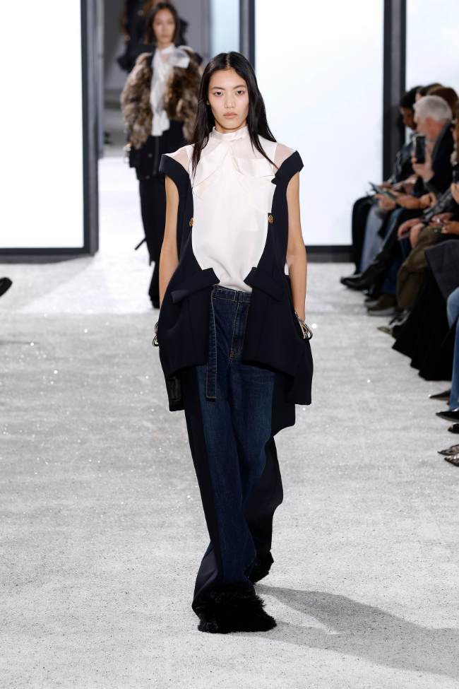 Sacai Spring 2025; Photo: NowFashion.com