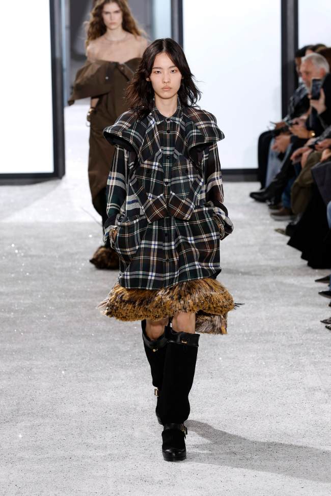 Sacai Spring 2025; Photo: NowFashion.com
