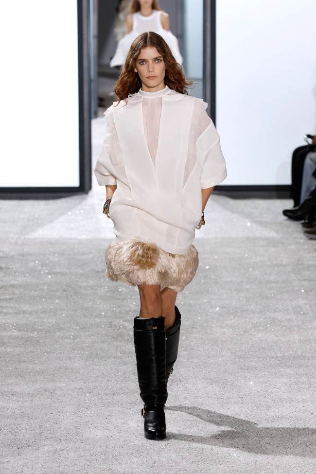 Sacai Spring 2025; Photo: NowFashion.com