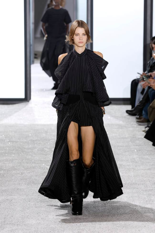 Sacai Spring 2025; Photo: NowFashion.com