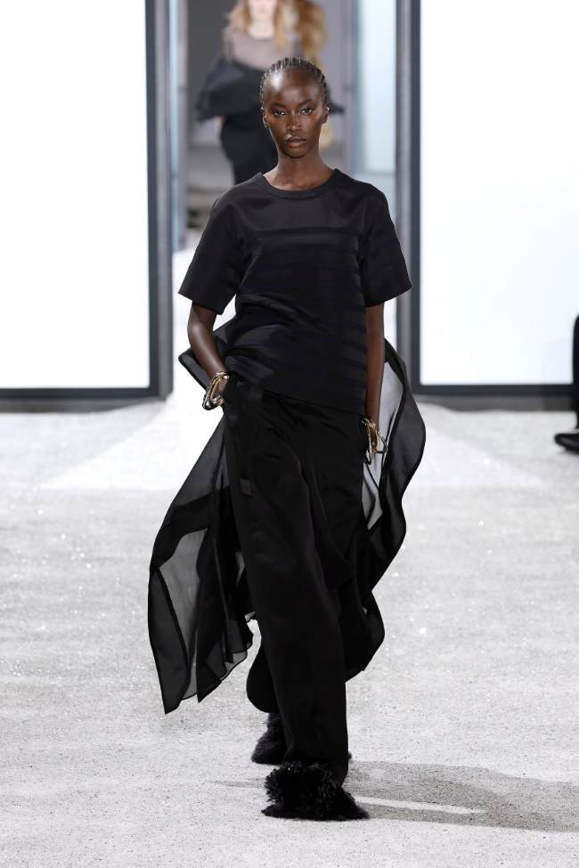 Sacai Spring 2025; Photo: NowFashion.com