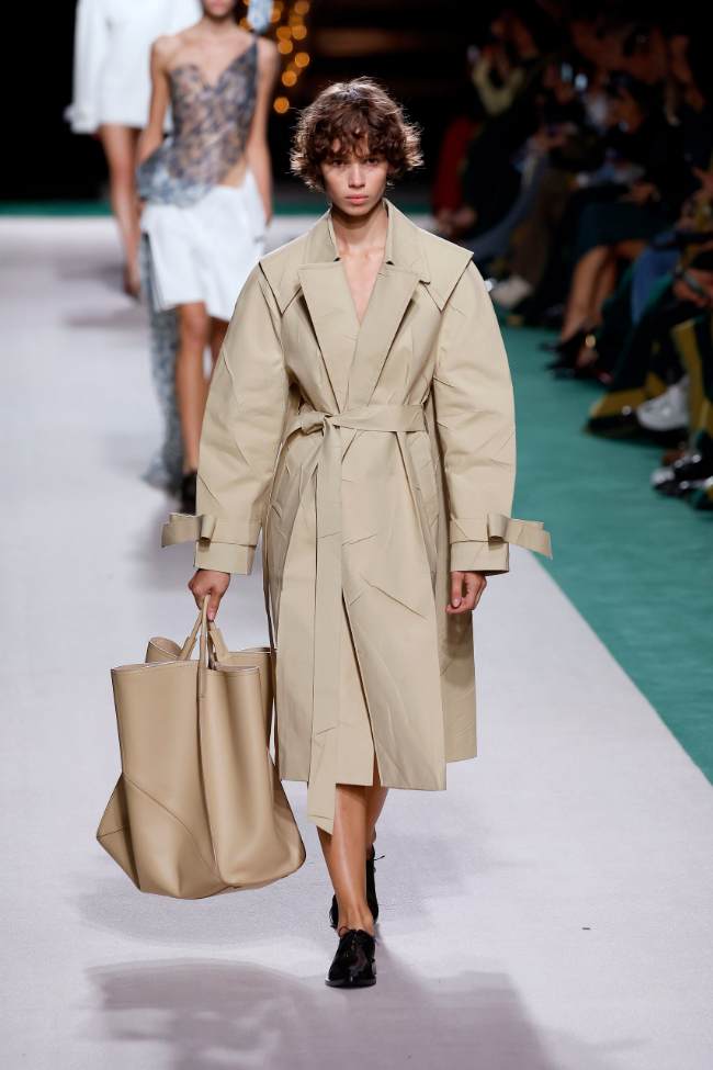 Victoria Beckham Spring 2025; Photo: NowFashion.com