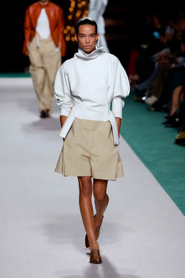 Victoria Beckham Spring 2025; Photo: NowFashion.com