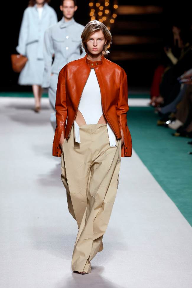 Victoria Beckham Spring 2025; Photo: NowFashion.com