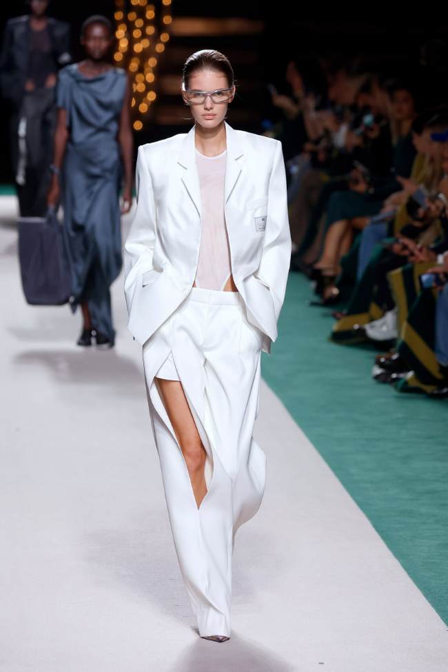 Victoria Beckham Spring 2025; Photo: NowFashion.com
