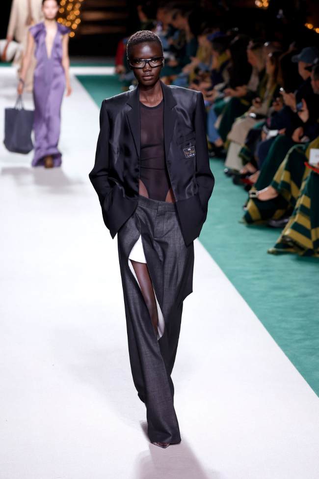 Victoria Beckham Spring 2025; Photo: NowFashion.com