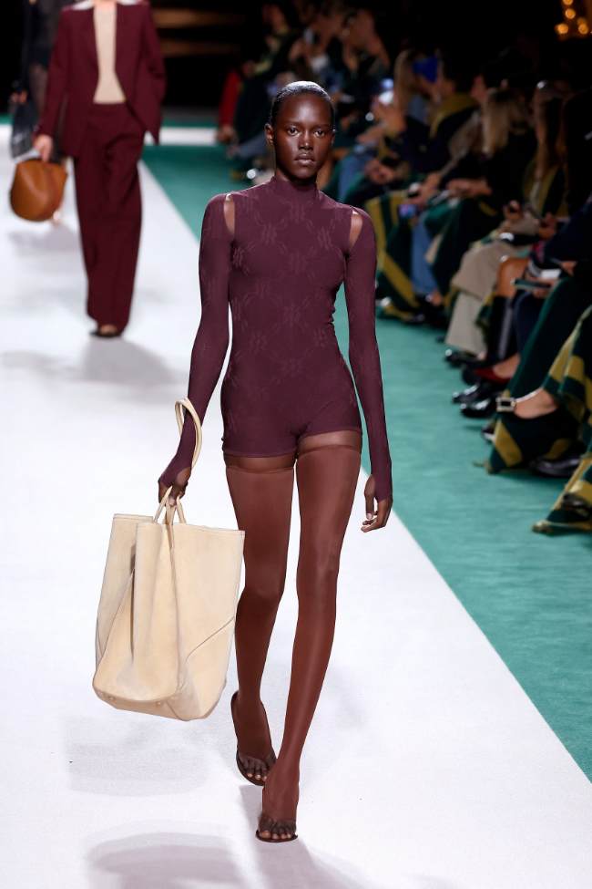 Victoria Beckham Spring 2025; Photo: NowFashion.com