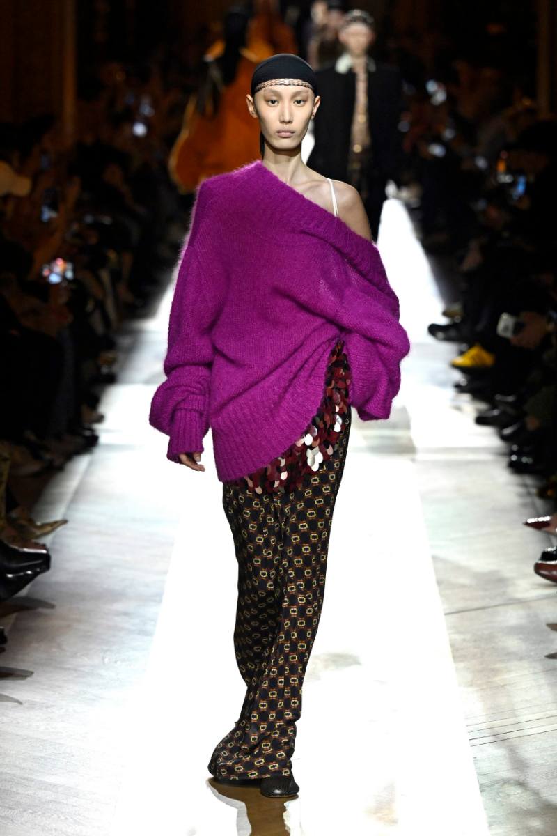 Dries Van Noten Fall 2025 [Paris] Creative Direction: Julian Klausner