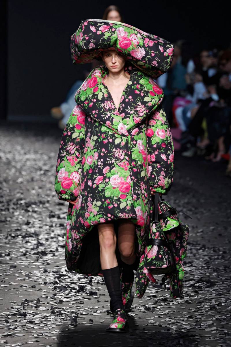 Moschino Fall 2025 [Milan] Creative Direction: Adrian Appiolaza