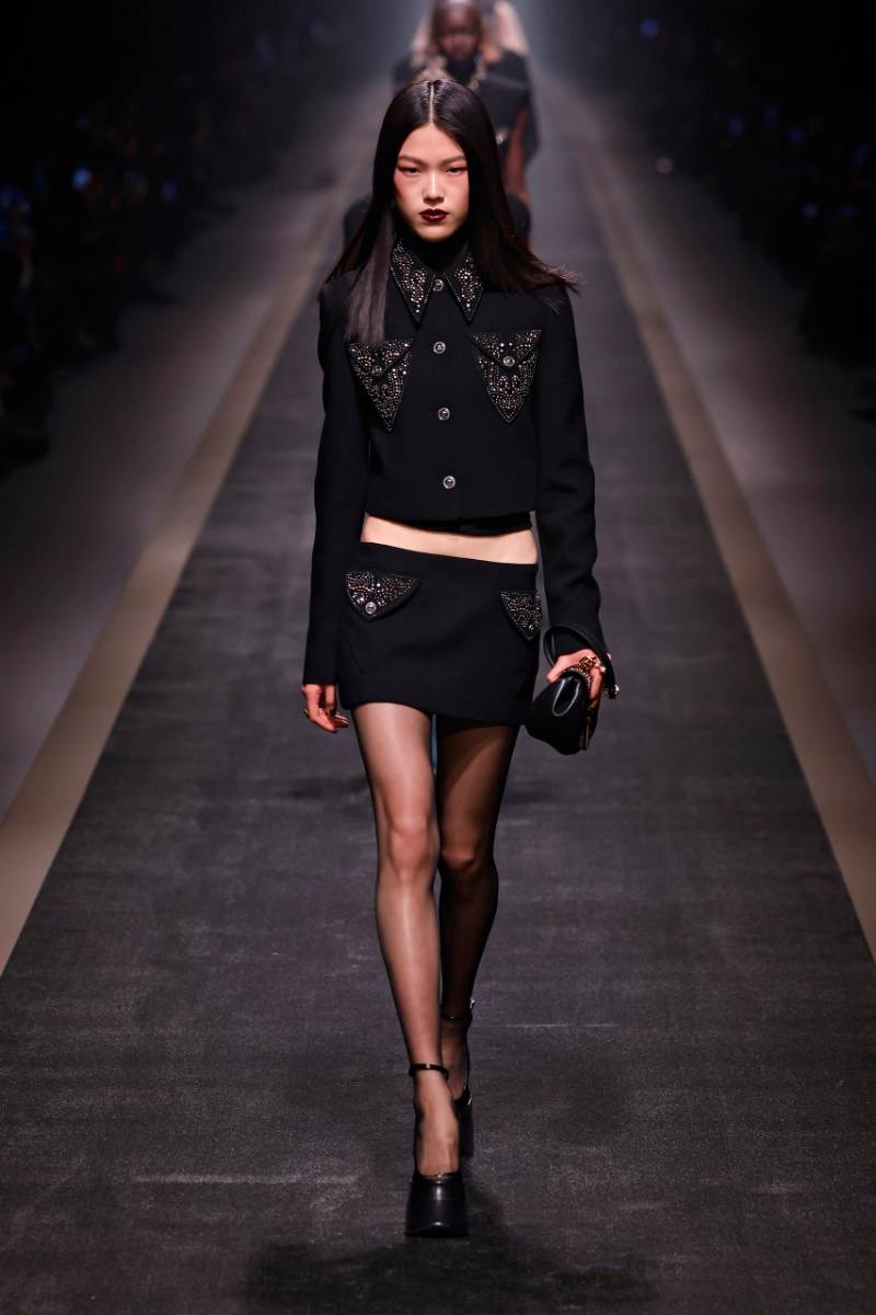 Versace Fall 2025 [Milan] Creative Direction: Donatella Versace
