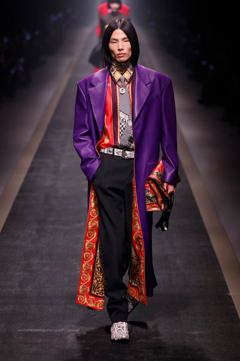 Versace Fall 2025 [Milan] Creative Direction: Donatella Versace