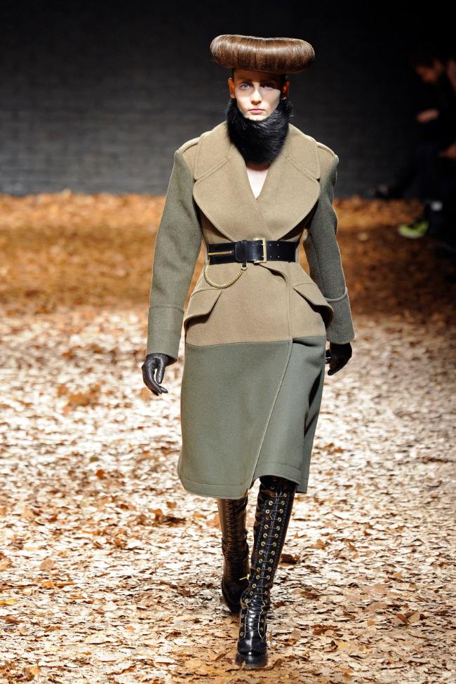 McQ Alexander Mcqueen Fall 2012; Photo: NowFashion.com