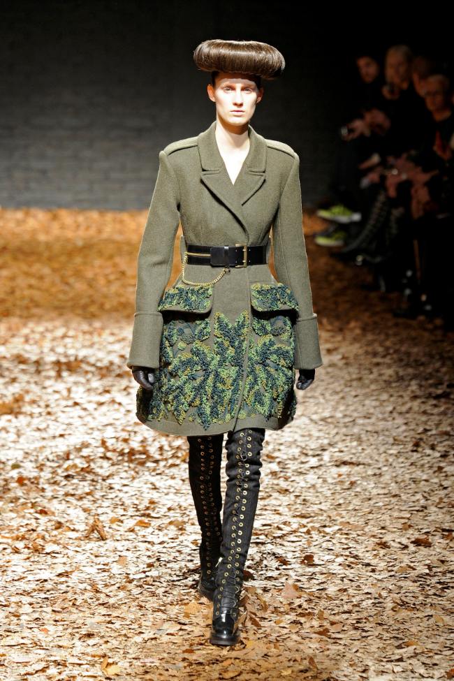 McQ Alexander Mcqueen Fall 2012; Photo: NowFashion.com