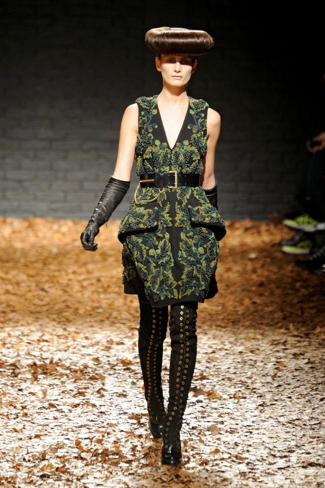 McQ Alexander Mcqueen Fall 2012; Photo: NowFashion.com