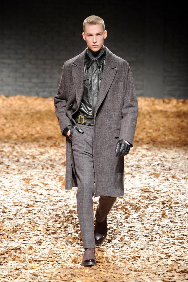 McQ Alexander Mcqueen Fall 2012; Photo: NowFashion.com