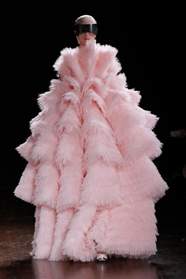 Alexander McQueen Fall 2012 [Paris] Creative Direction: Sarah Burton; Photo: NowFashion.com