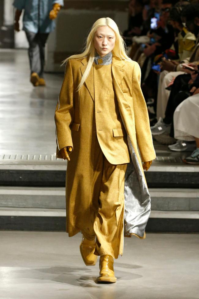 VTMNTS Fall 2022 [Paris] Creative Direction: Guram Gvasalia; Photo: NowFashion.com