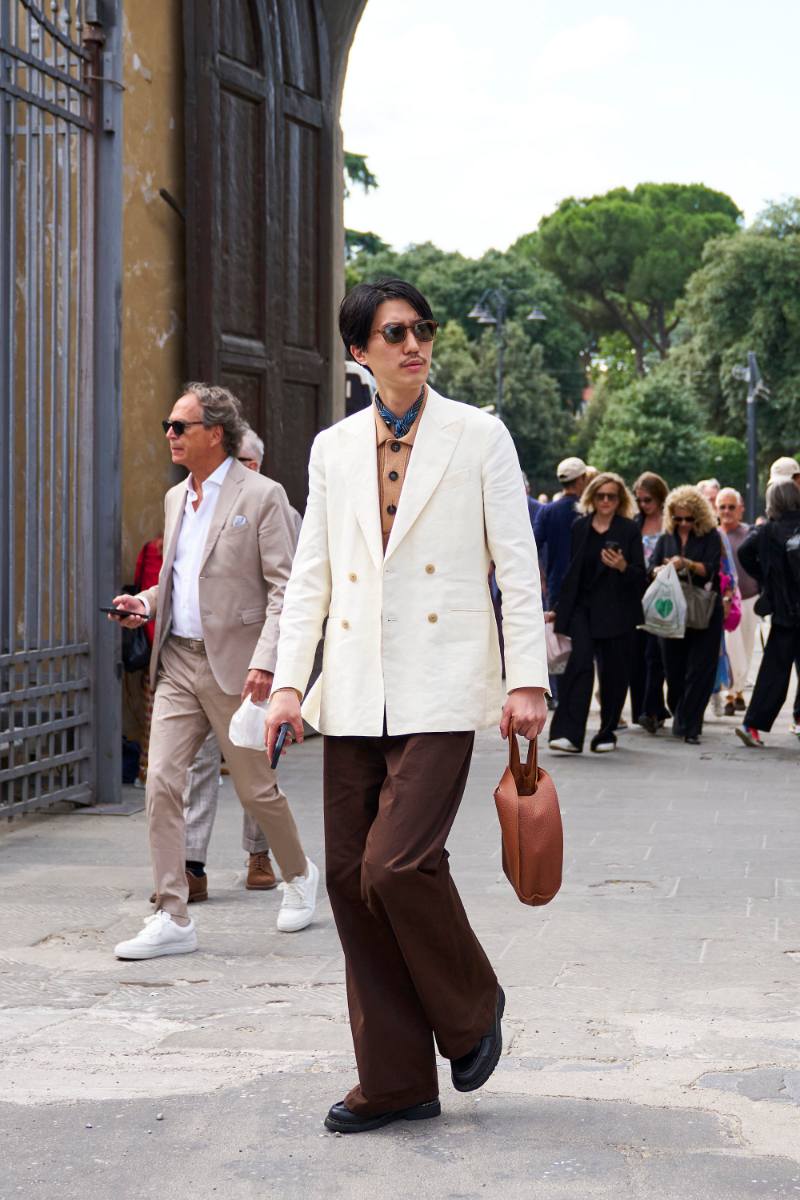 Pitti Uomo 108 Street Style - Sunglasses; Photo Credit: AKAstudio-collective; Courtesy of Pitti Immagine Uomo