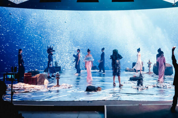 Backstage at Apujan Fall 2025