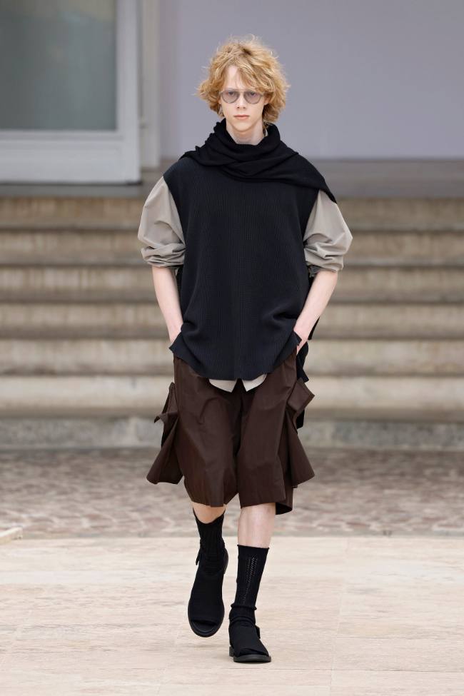 Homme Plissé Issey Miyake Spring 2025 Menswear; Photo: NowFashion.com